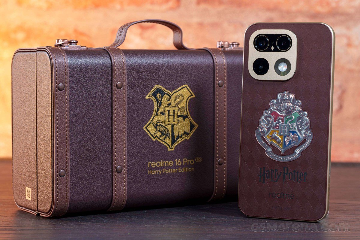 Featured news image of the Realme 16 Pro Harry Potter Edition.